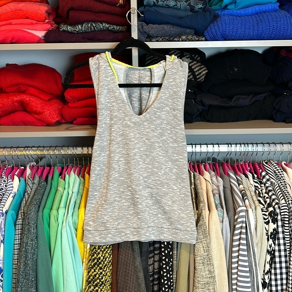 Forever 21 gray marled fluorescent green trimmed sleeveless hoodie size S